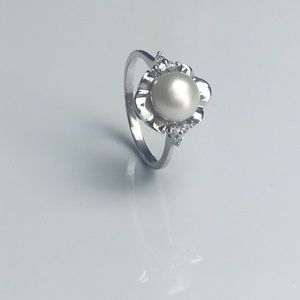 925 Silver Lillie Freshwater Pearl Ring